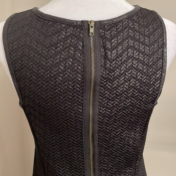 Monteau Los Angeles Bodycon Dress - Picture 6 of 7